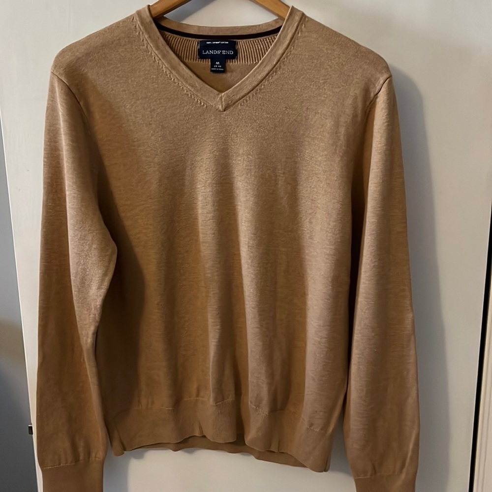 Men’s Lads End Cotton V-Neck Sweater, Size Medium.
